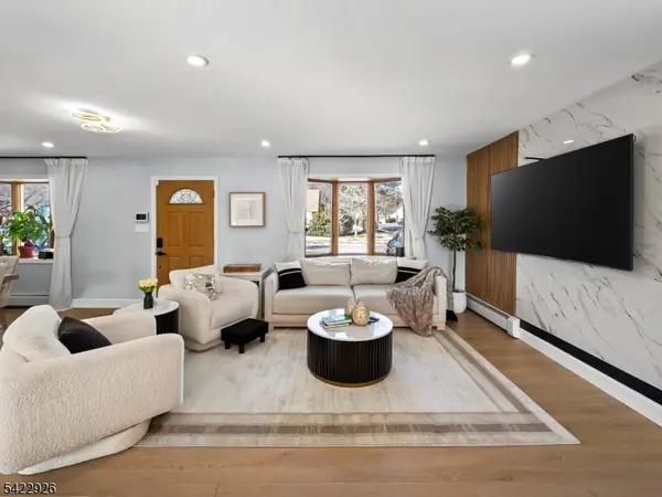 43 Ploch Rd, Clifton City, NJ 07013