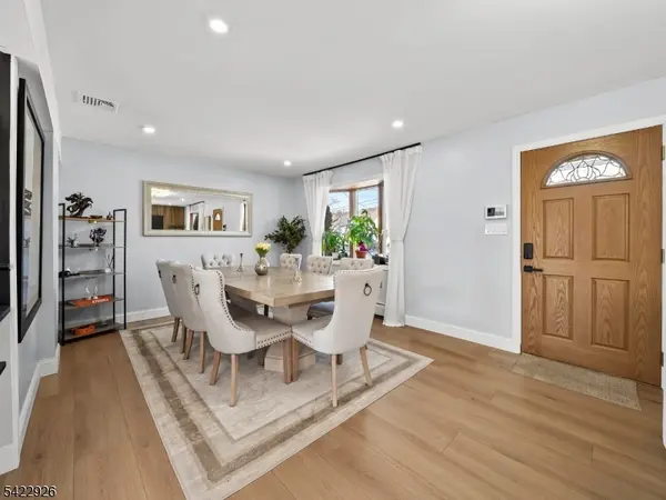 43 Ploch Rd, Clifton City, NJ 07013