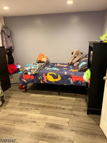 113 Vine St, Roselle Boro, NJ 07203