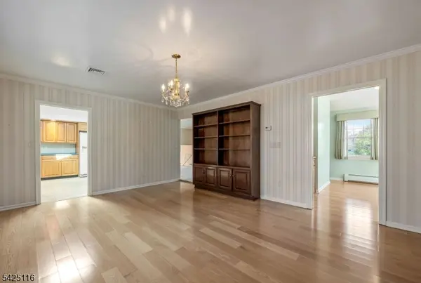 62 Martis Ave, Ramsey Boro, NJ 07446