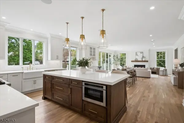 34 Crestview Ave, Madison Boro, NJ 07940