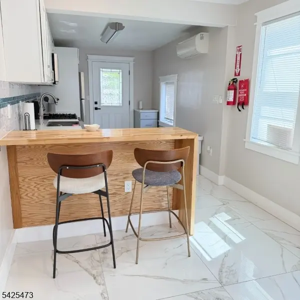 475 Locust Ave, Burlington City, NJ 08016