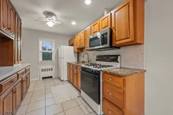 47 River Rd, Chatham Boro, NJ 07928