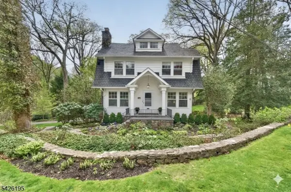 156 Pollard Rd, Mountain Lakes Boro, NJ 07046