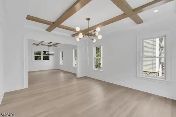 223 Longwood Avenue, Chatham Twp., NJ 07928