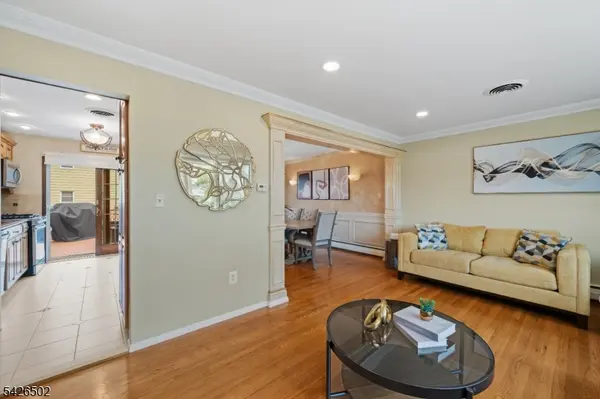 425 Victor St, Saddle Brook Twp., NJ 07663