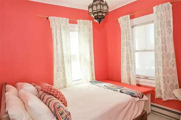 152 Beach 25th ST, Far Rockaway, NY 11691