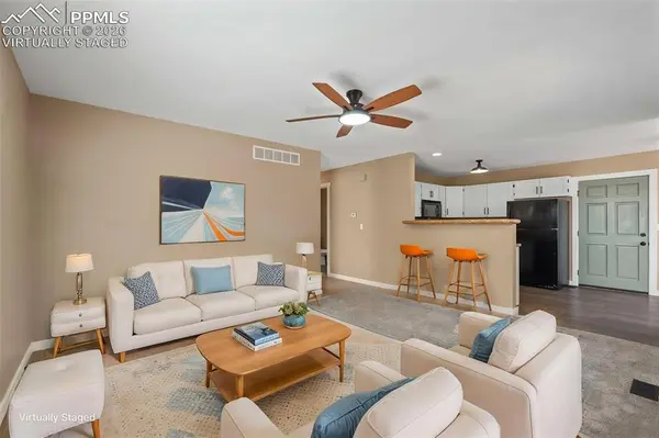 1050 Sundance ST, Woodland Park, CO 80863