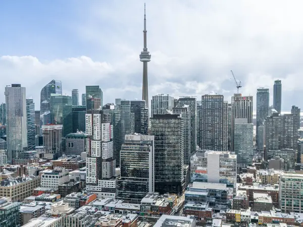 125 Peter ST #2308, Toronto C01, ON M5V 0M2