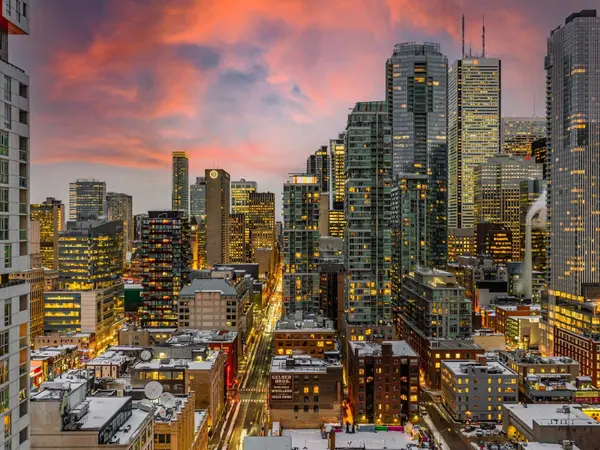 125 Peter ST #2308, Toronto C01, ON M5V 0M2