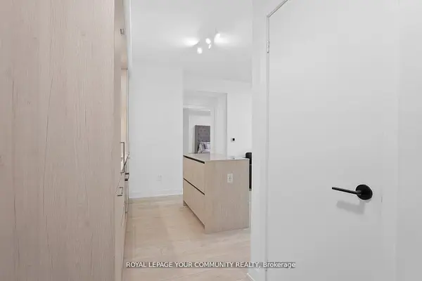 35 Mercer ST #2313, Toronto C01, ON M5V 1H2