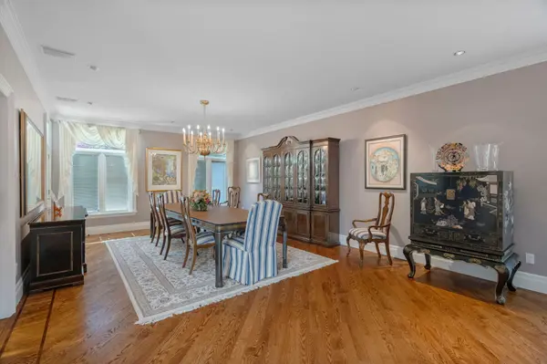 19 Vernham AVE, Toronto C12, ON M2L 2B1