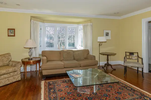 416 Rosemary RD, Toronto C03, ON M5P 3E5