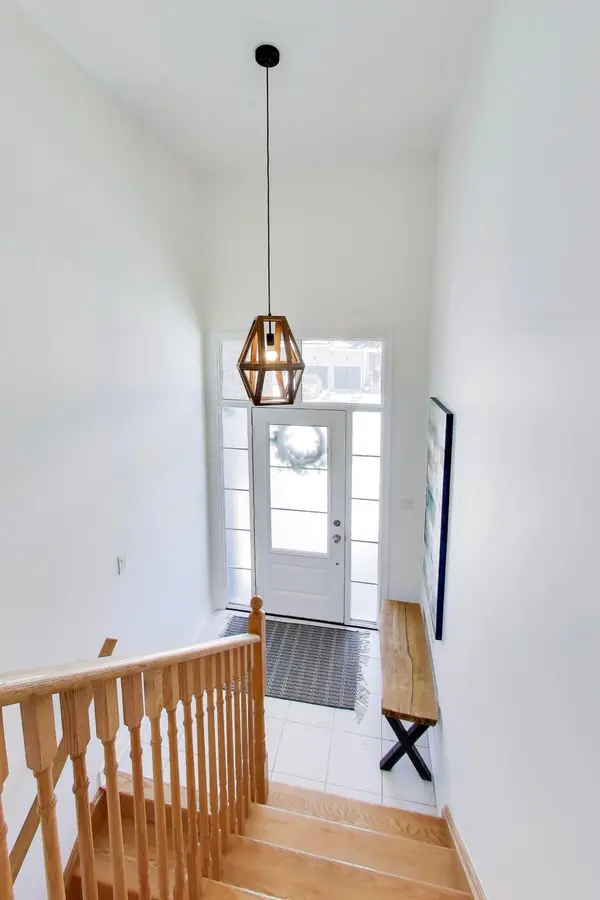 2608 Cerise MNR, Pickering, ON L1X 0G8