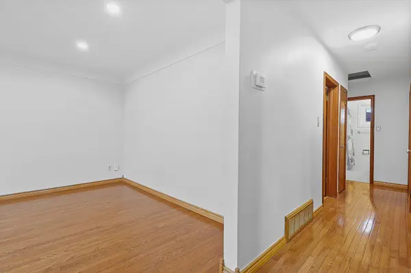 68 Athabasca ST, Oshawa, ON L1H 7H6