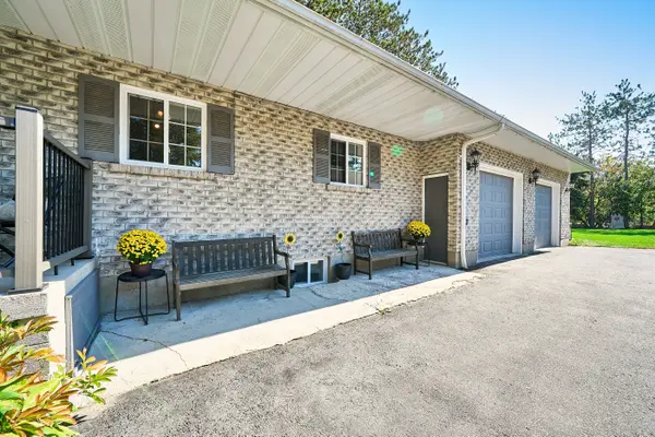 9 Hilda AVE, Uxbridge, ON L9P 1R2