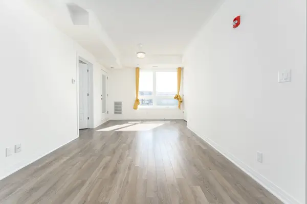 58 Adam Sellers ST #402, Markham, ON L6B 1P5