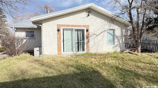 209 Hood STREET, Maple Creek, SK S0N 1N0