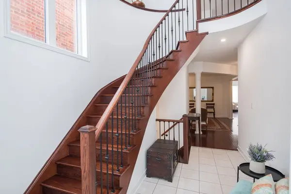 471 Ollerenshaw PT, Milton, ON L9T 8P7