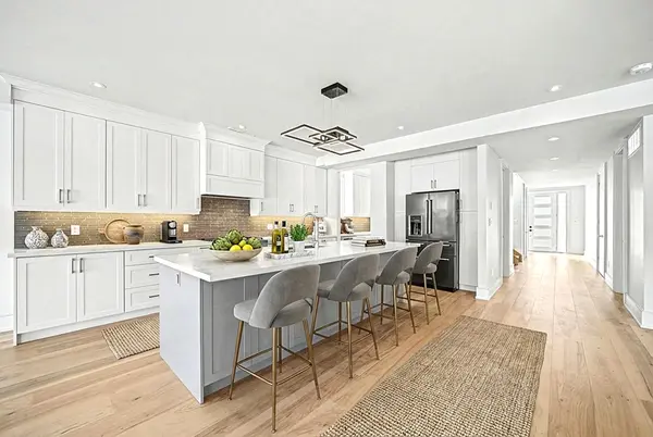 2267 Fifth Line W, Mississauga, ON L5K 1V7