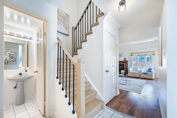 2275 Credit Valley RD #78, Mississauga, ON L5M 4N5