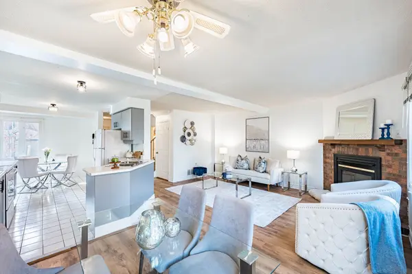 2275 Credit Valley RD #78, Mississauga, ON L5M 4N5