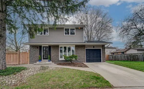 126 Otter CRES, Oakville, ON L6H 1E6