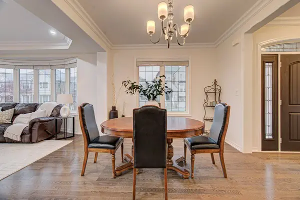 178 Cherryhurst RD, Oakville, ON L6M 0W1