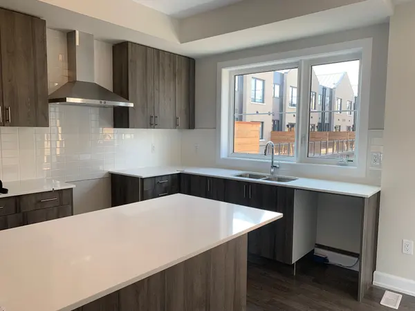 2273 Turnberry RD #51, Burlington, ON L7M 2B2