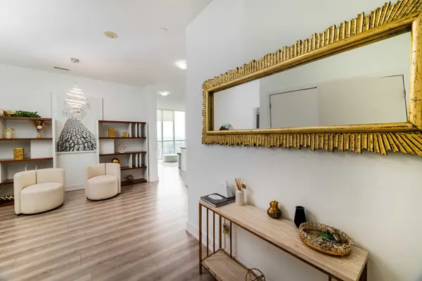 4011 Brickstone Mews #PH4, Mississauga, ON L5B 0G3