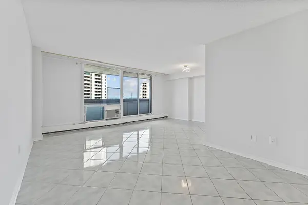 5 San Romanoway N/A #906, Toronto W05, ON M3N 2Y4