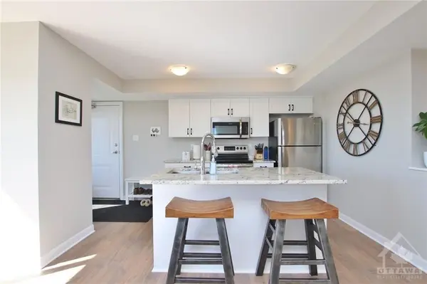 60 Affinity Private, Barrhaven, ON K2J 6R5