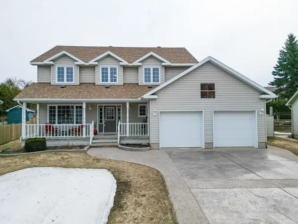 8 Sandpiper CT, Saugeen Shores, ON N0H 2L0