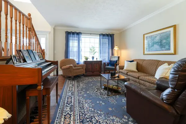 8 Sandpiper CT, Saugeen Shores, ON N0H 2L0