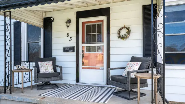 85 MAPLE ST, St. Thomas, ON N5R 1Z2