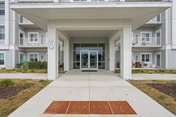 100 The Promenade #203, Central Elgin, ON N5L 1C9