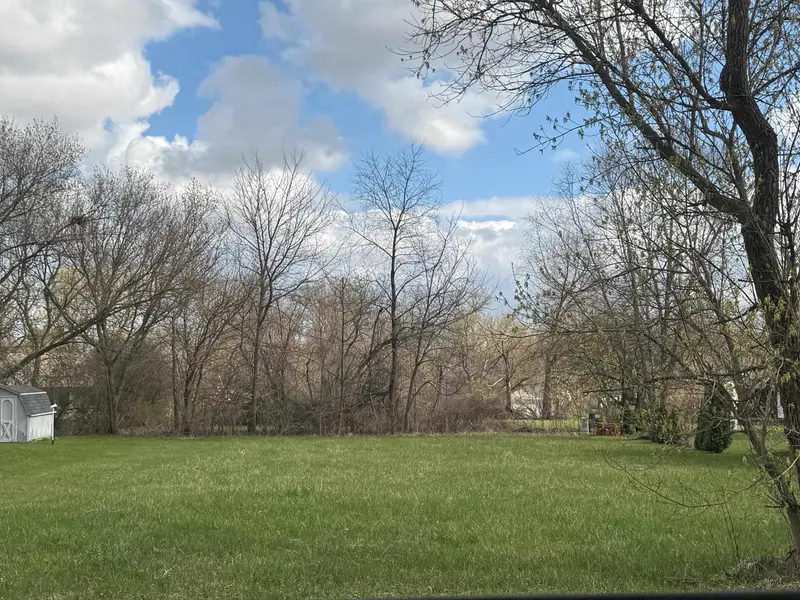 124 BRANDYWINE DR SE, Poplar Grove, IL 61065