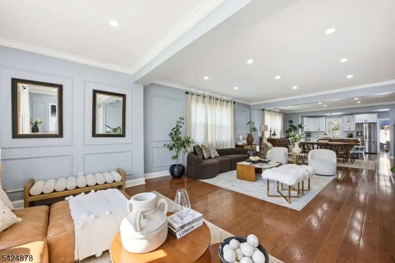 301 Roosevelt Ave, Hasbrouck Heights Boro, NJ 07604