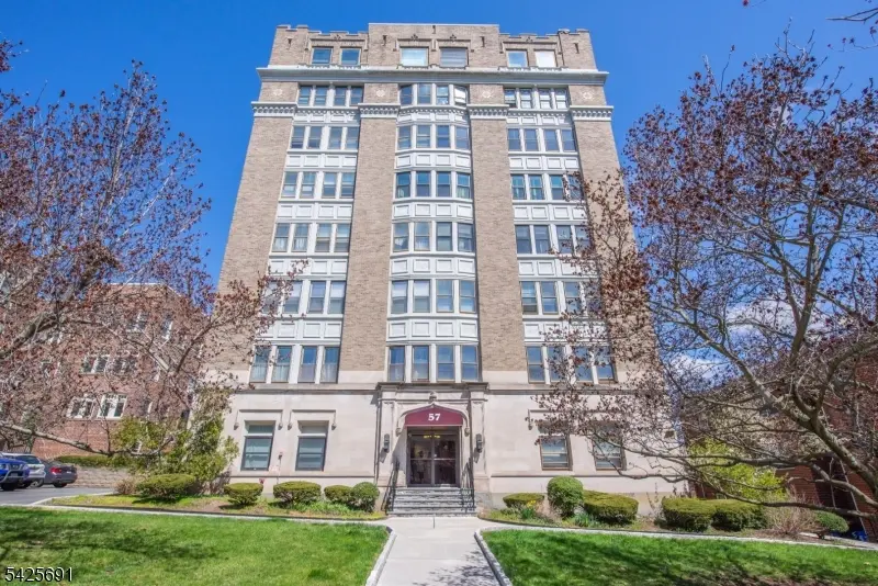 57 Union St #21, Montclair Twp., NJ 07042
