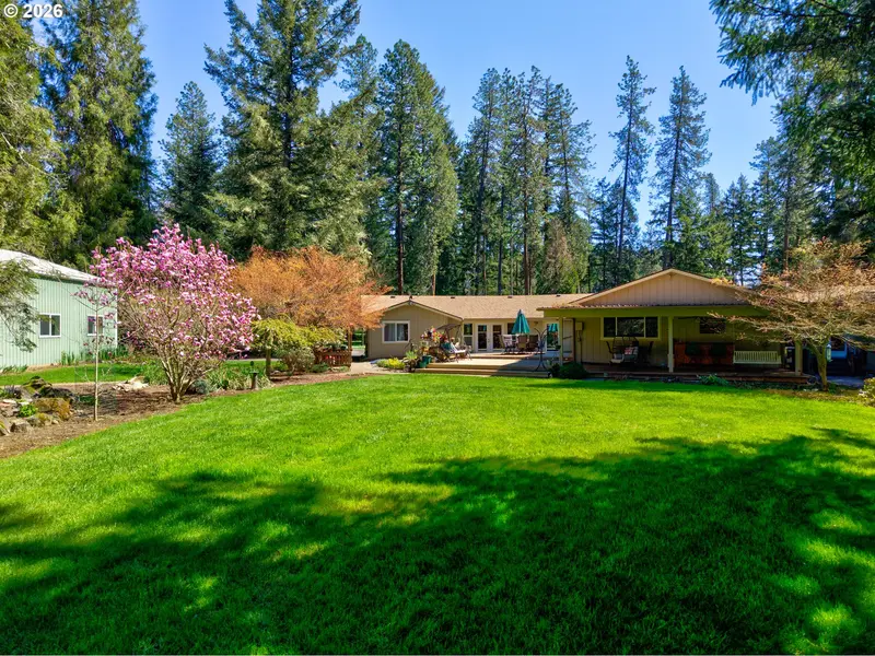 738 ELGAROSE RD, Roseburg, OR 97471