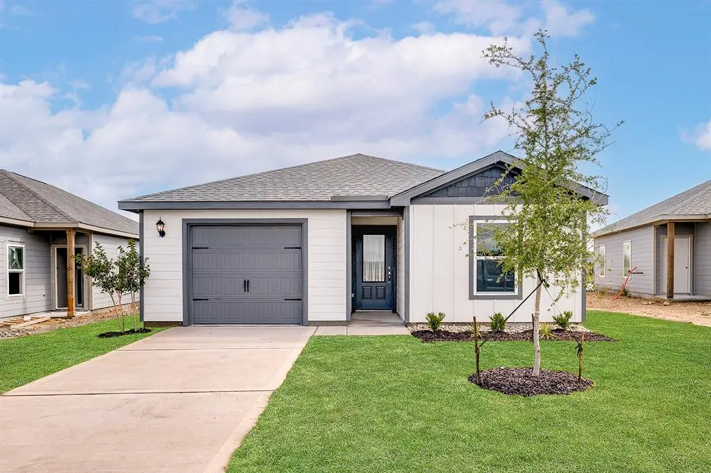 8309 White Wolf Trail, Ponder, TX 76259