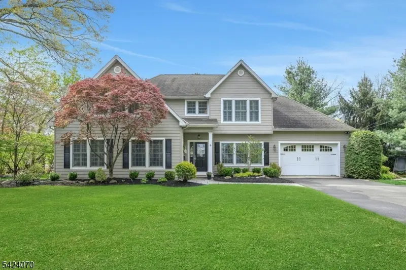 6 Yorke Rd, Mountain Lakes Boro, NJ 07046
