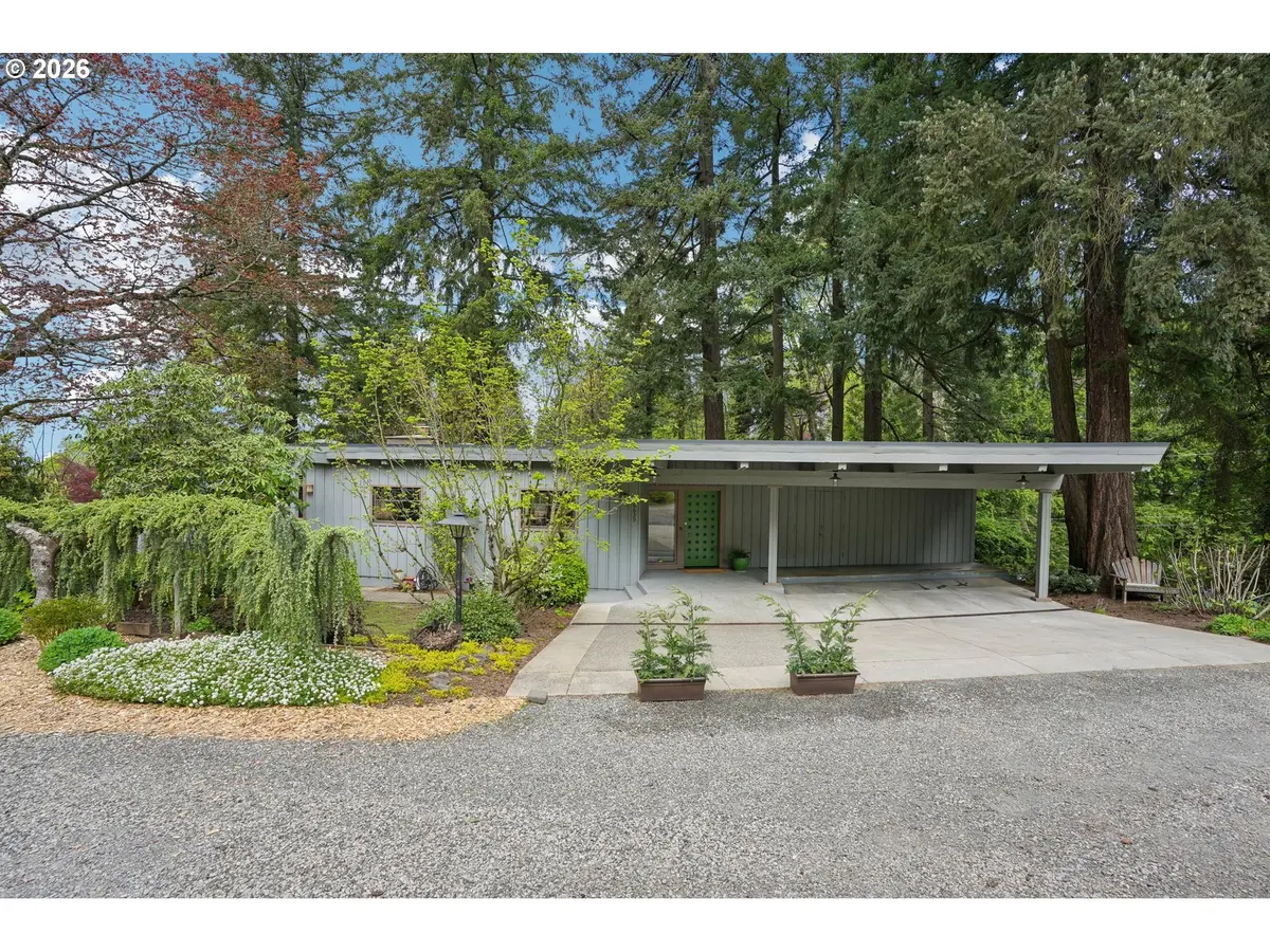 6639 SE YAMHILL CT, Portland, OR 97215