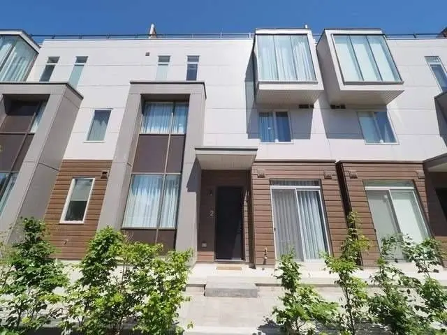 17 Greenbriar RD #2, Toronto C15, ON M2K 0G7