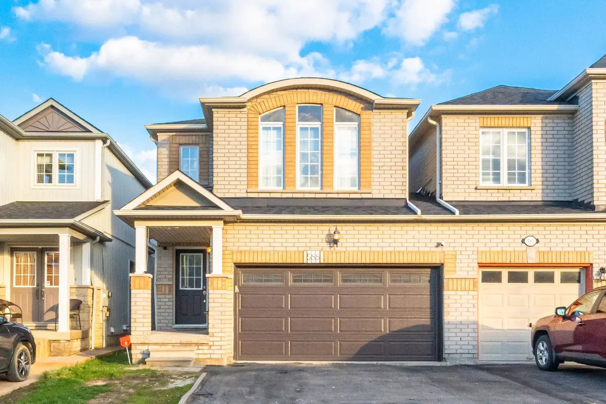 588 Rossellini DR, Mississauga, ON L5W 1M4
