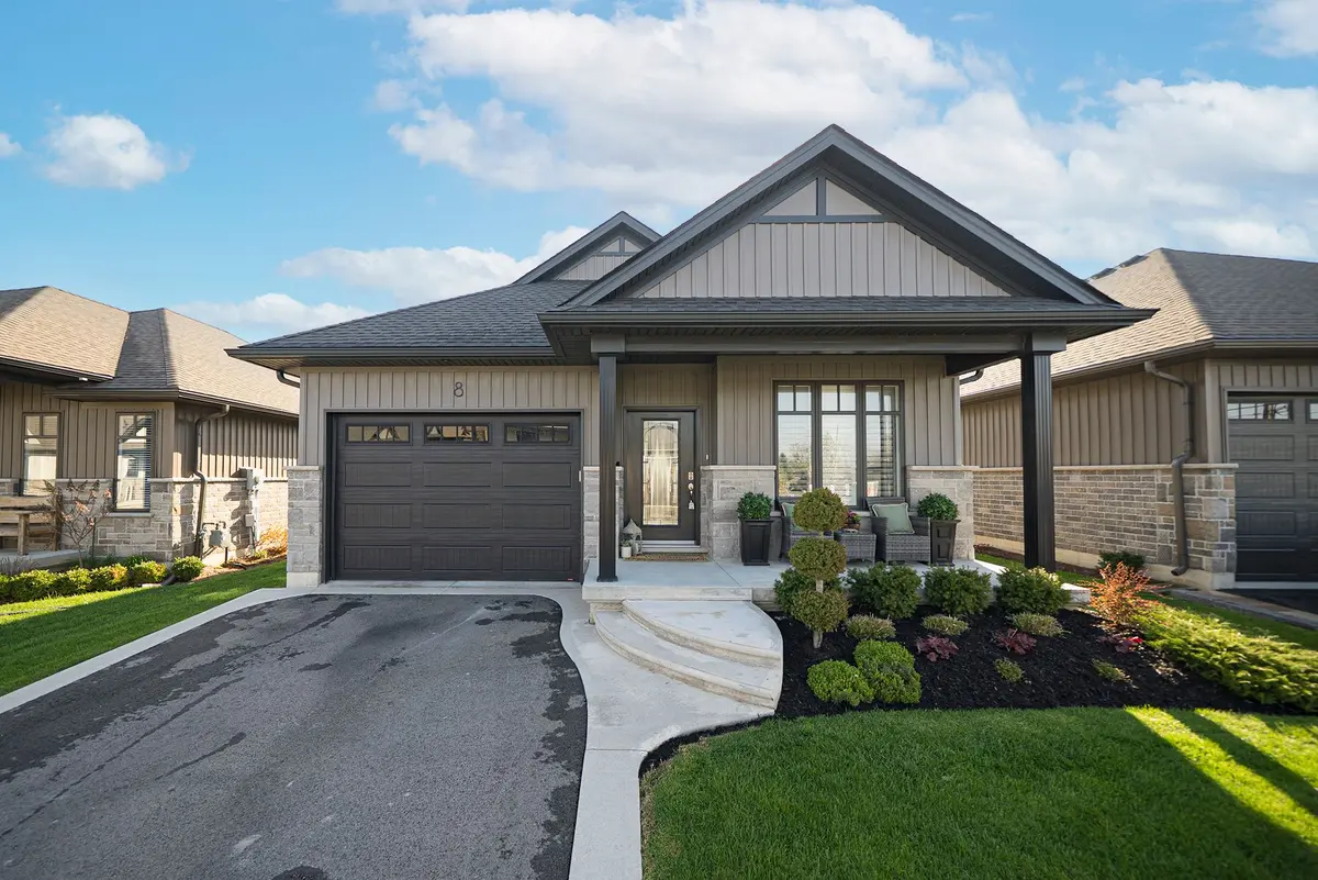 24 Craddock BLVD #8, Haldimand, ON N0A 1J0