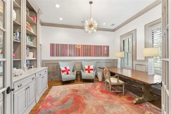 6007 Stefani Drive, Dallas, TX 75225