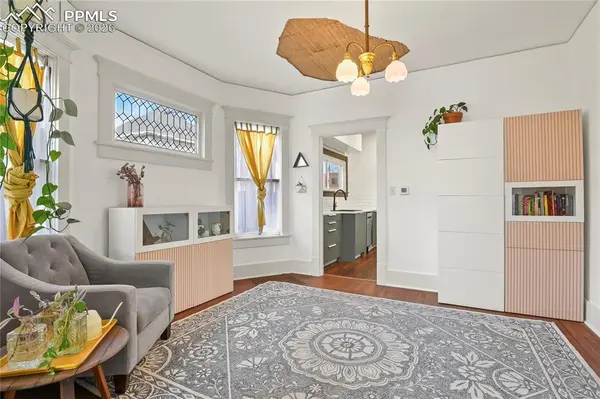 312 E Cimarron ST, Colorado Springs, CO 80903