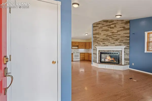 487 Maroon Lake CIR, Divide, CO 80814