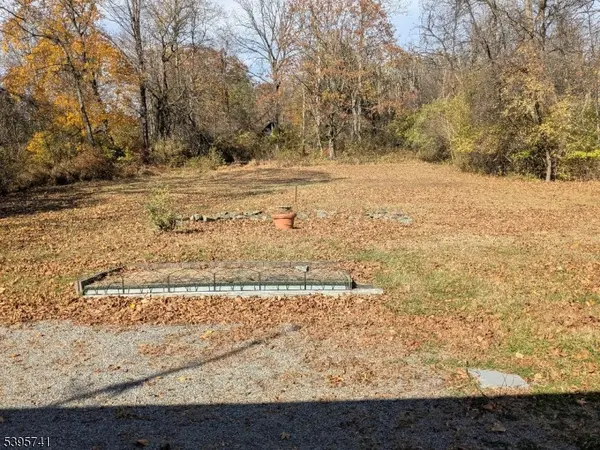 182 State Route 31, Hampton Boro, NJ 08827